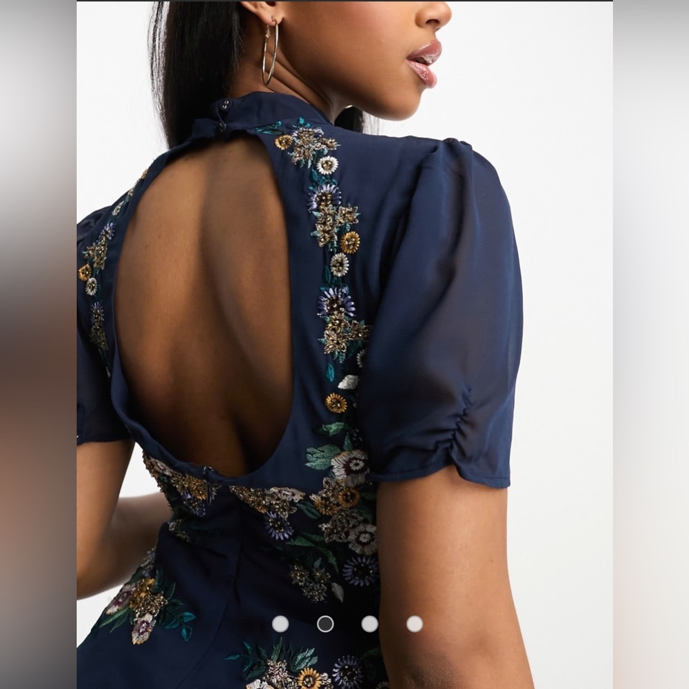 Hope & Ivy embroidered open back midi dress in navy size 10